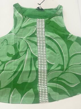 S’edge Appearel 100% Green Floral Scoop Neck Tank with Embroidered Center Trim